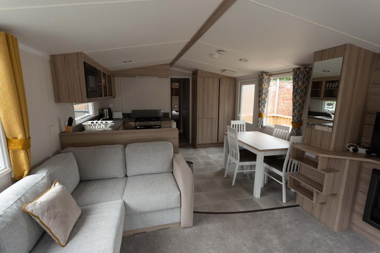 The Fly Van - Beautiful, Luxury Static Caravan Aberlour Exterior photo