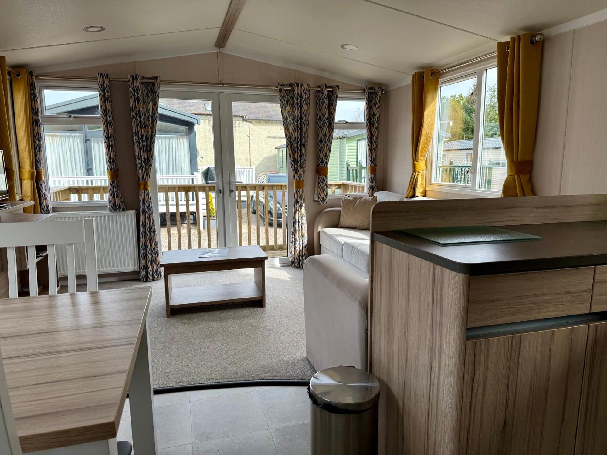 The Fly Van - Beautiful, Luxury Static Caravan Aberlour Exterior photo